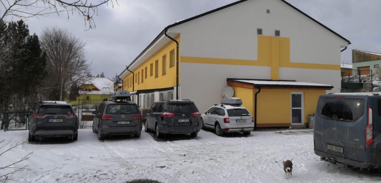 Apartman G4 Maty Frymburk Exteriör bild