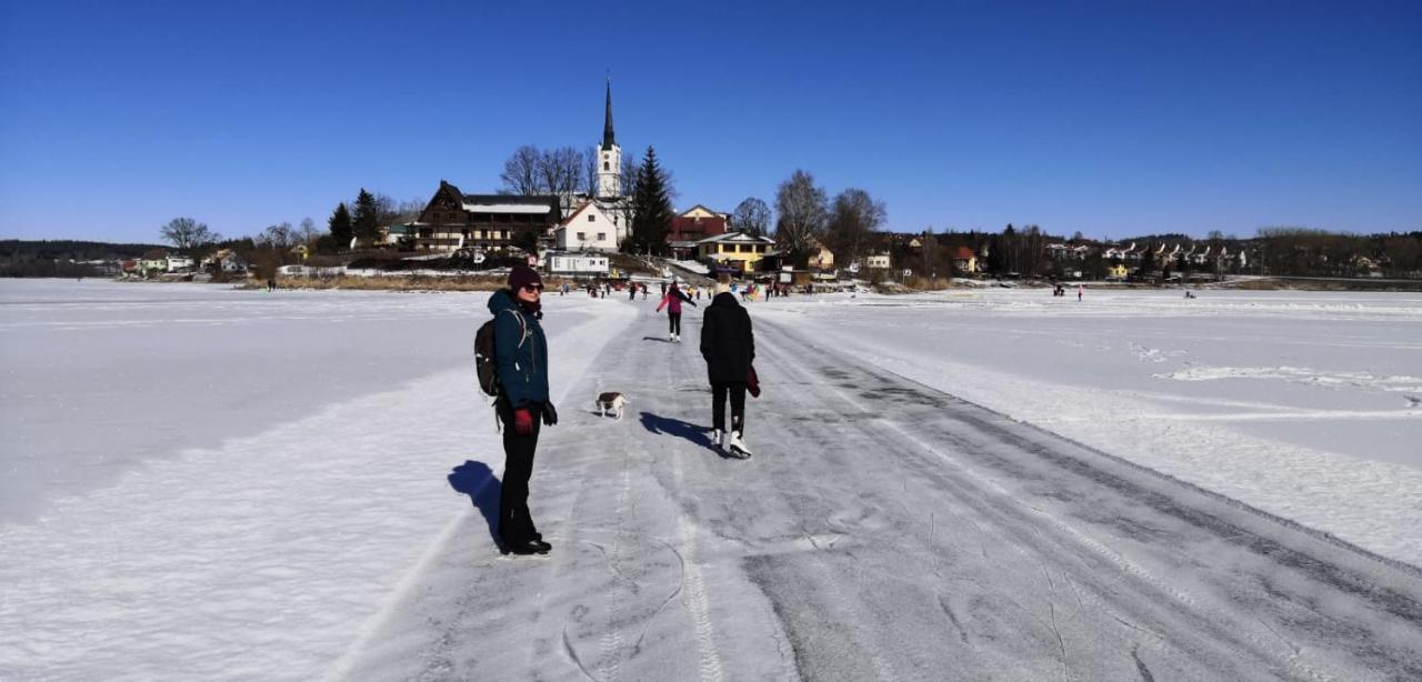 Apartman G4 Maty Frymburk Exteriör bild