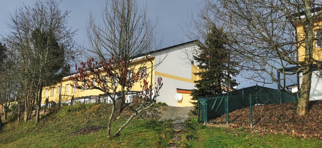 Apartman G4 Maty Frymburk Exteriör bild