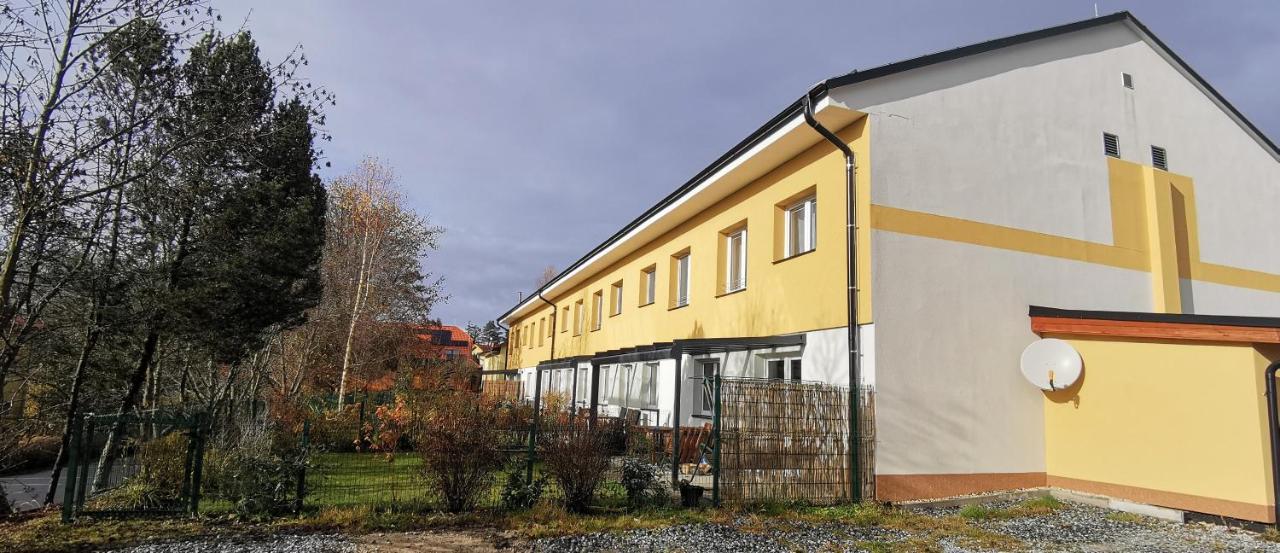 Apartman G4 Maty Frymburk Exteriör bild