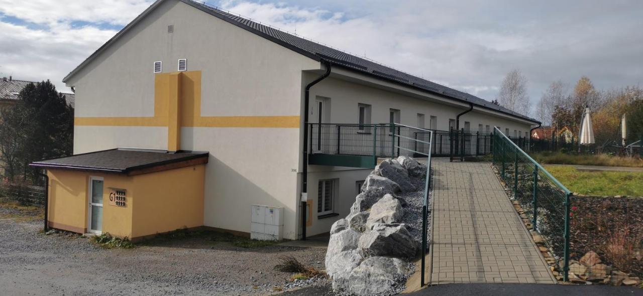 Apartman G4 Maty Frymburk Exteriör bild
