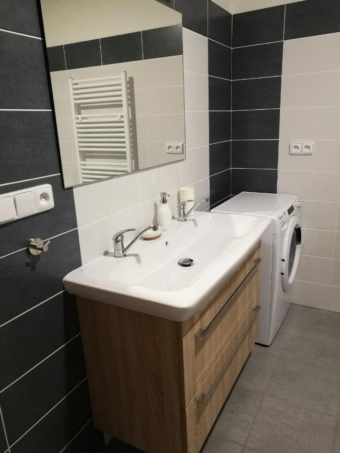 Apartman G4 Maty Frymburk Exteriör bild